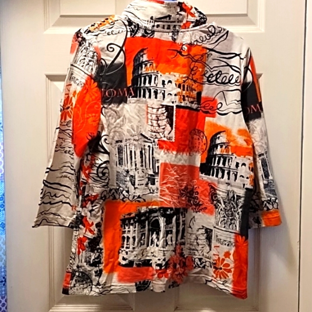 Graphic Print Zip-Up Top - Picture 2 of 12